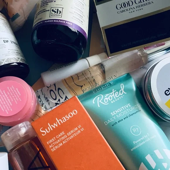 Bundle Assorted Luxury Skincare and Haircare Products 30+ Items - Picture 4 of 4